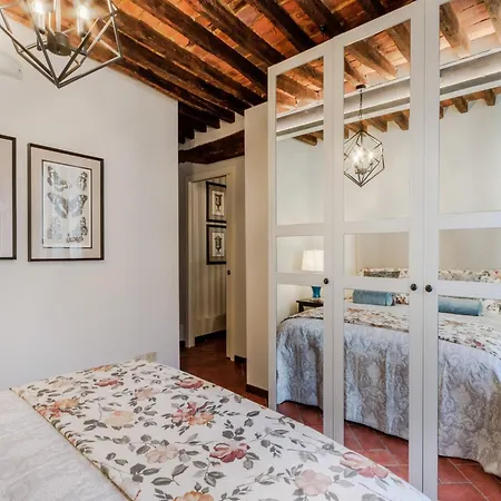 Modern Comfort Meets Tuscan Charm Appartamento Lucca